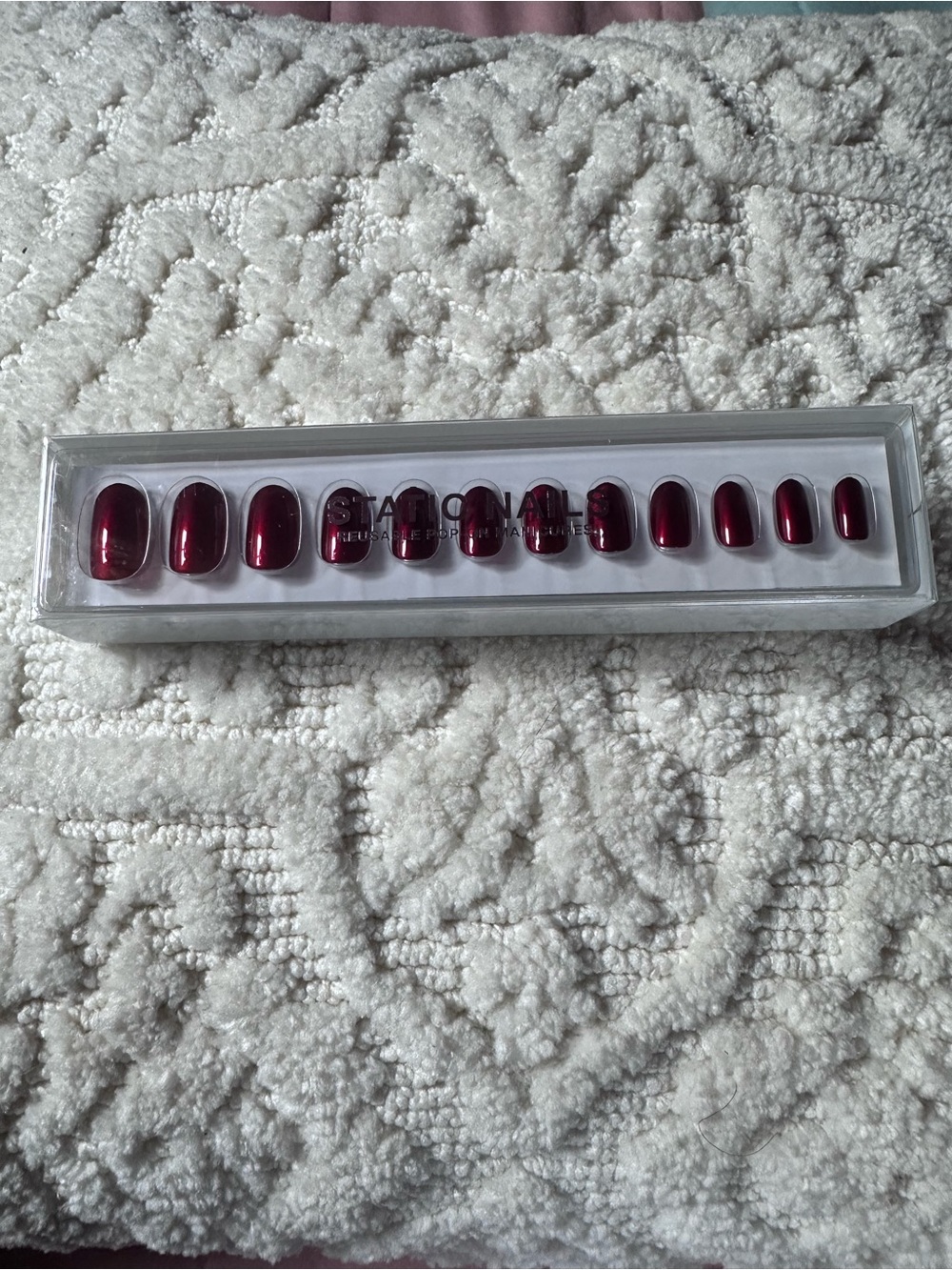 Static Nails reusable  Burgundy Press-On Nail Set